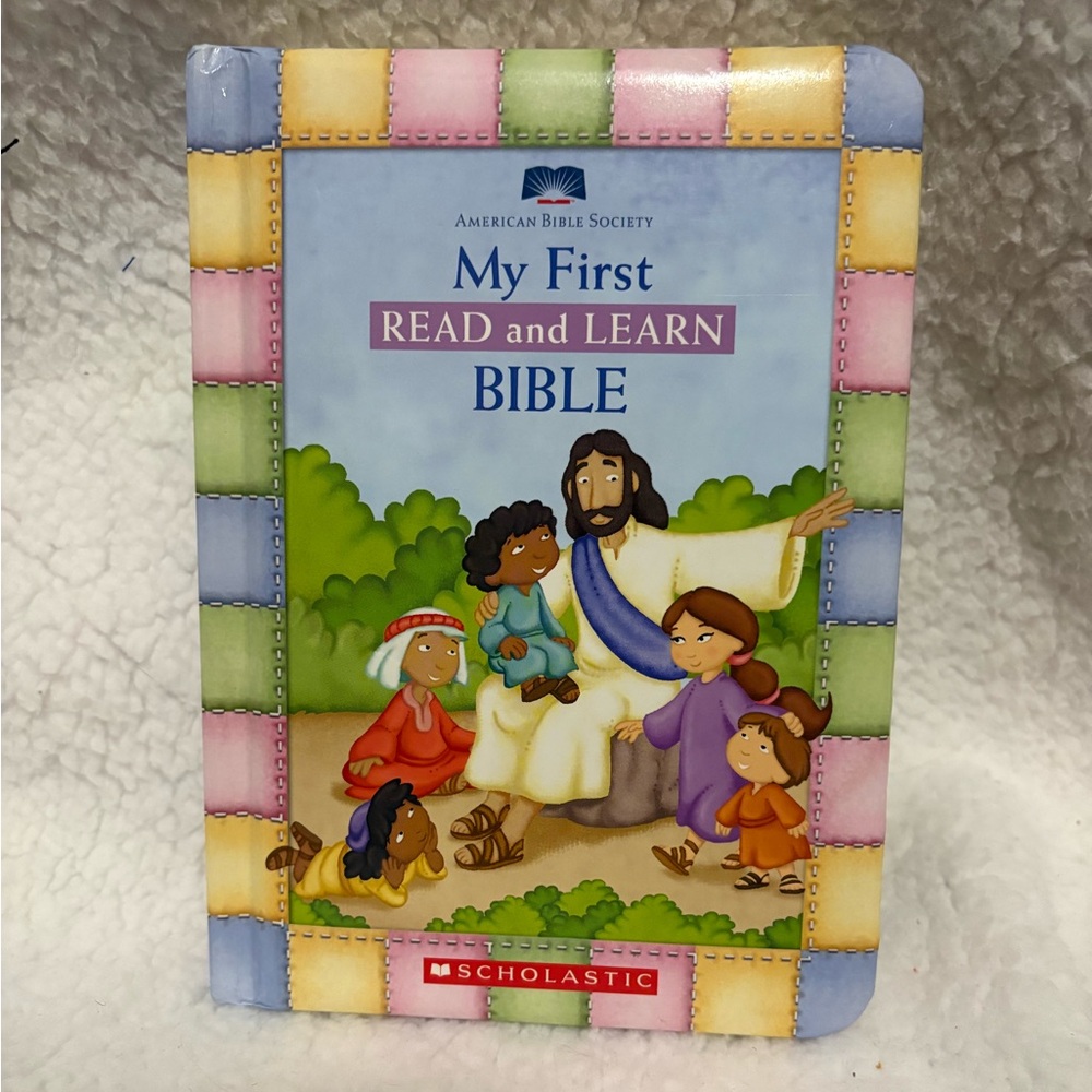 📕Scholastic My First Read and Learn Bible - Colorful Edition